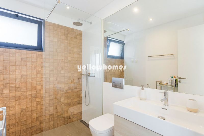 Attached 2-Bedroom Villa with Golf Views in a golf resort near Silves